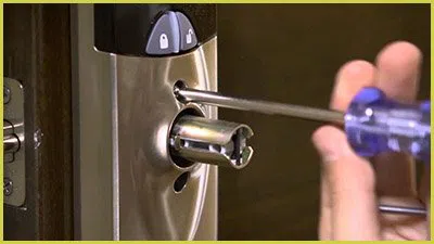 South Easton Locksmith Store South Easton, MA 508-217-3333 - 10-commerical-lockout